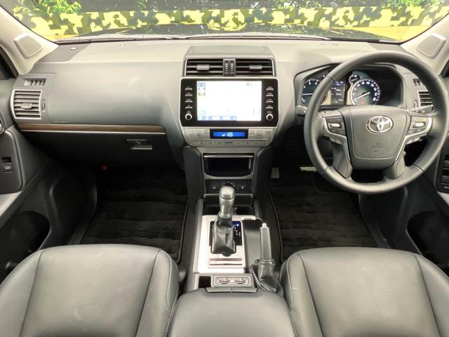 ランドクルーザープラド TX Lパッケージ マットブラックエディション 7人乗り 黒革シート サンルーフ 全周囲カメラ トヨタセーフティセンス シートベンチレーション 寒冷地仕様 レーダークルーズ 禁煙車 前席シートエアコン ドラレコ コーナーセンサー スマートキー(2枚目)