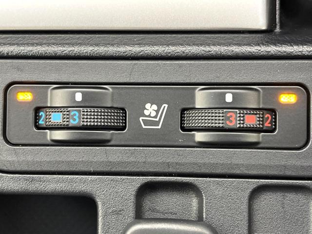 ランドクルーザープラド TX Lパッケージ マットブラックエディション 7人乗り 黒革シート サンルーフ 全周囲カメラ トヨタセーフティセンス シートベンチレーション 寒冷地仕様 レーダークルーズ 禁煙車 前席シートエアコン ドラレコ コーナーセンサー スマートキー(7枚目)