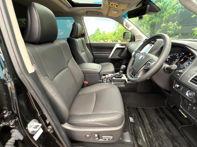 ランドクルーザープラド TX Lパッケージ マットブラックエディション 7人乗り 黒革シート サンルーフ 全周囲カメラ トヨタセーフティセンス シートベンチレーション 寒冷地仕様 レーダークルーズ 禁煙車 前席シートエアコン ドラレコ コーナーセンサー スマートキー(8枚目)