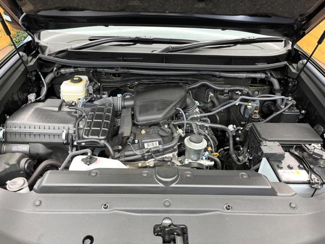 ランドクルーザープラド TX Lパッケージ マットブラックエディション 7人乗り 黒革シート サンルーフ 全周囲カメラ トヨタセーフティセンス シートベンチレーション 寒冷地仕様 レーダークルーズ 禁煙車 前席シートエアコン ドラレコ コーナーセンサー スマートキー(18枚目)