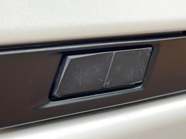 ヴォクシー S-Z フリップダウン 純正10.5型ナビ 両側電動スライド バックカメラ エマージェンシーブレーキ レーダークルーズ パワーバックドア シートヒーター デュアルオートエアコン オートマチックハイビーム(6枚目)