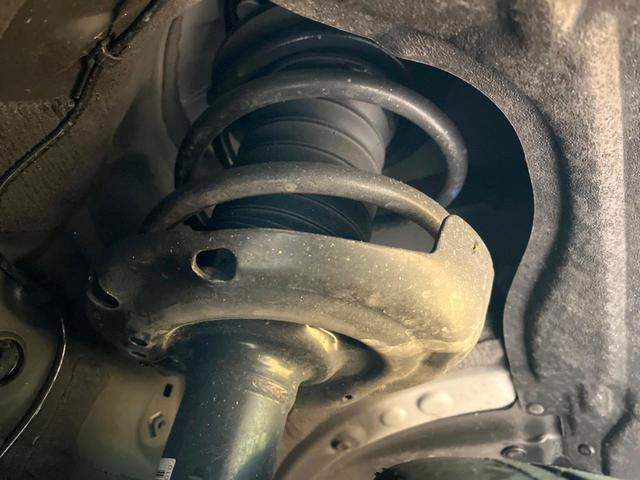 ヴォクシー S-Z フリップダウン 純正10.5型ナビ 両側電動スライド バックカメラ エマージェンシーブレーキ レーダークルーズ パワーバックドア シートヒーター デュアルオートエアコン オートマチックハイビーム(20枚目)