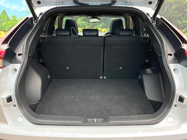 エクリプスクロス ブラックエディション 4WD サンルーフ マルチアラウンドモニター ブラックルーフレール 三菱e-Assist マイパイロット 電動リアゲート ハーフレザーシート LEDヘッド オートハイビーム 禁煙車 ETC(10枚目)