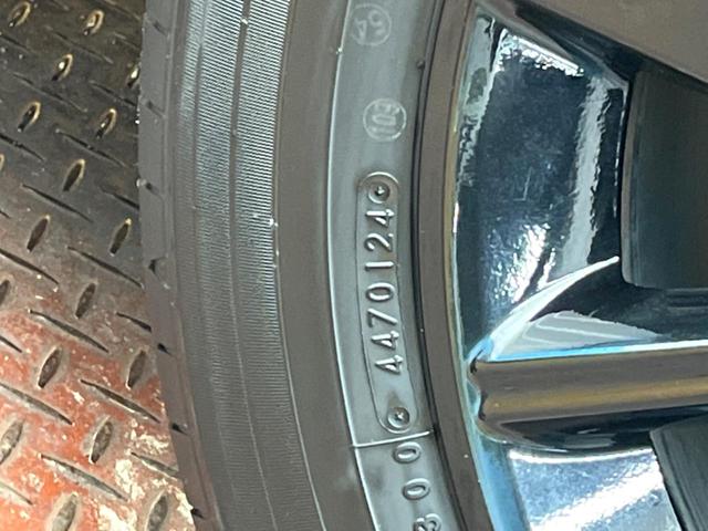 エクリプスクロス ブラックエディション 4WD サンルーフ マルチアラウンドモニター ブラックルーフレール 三菱e-Assist マイパイロット 電動リアゲート ハーフレザーシート LEDヘッド オートハイビーム 禁煙車 ETC(33枚目)