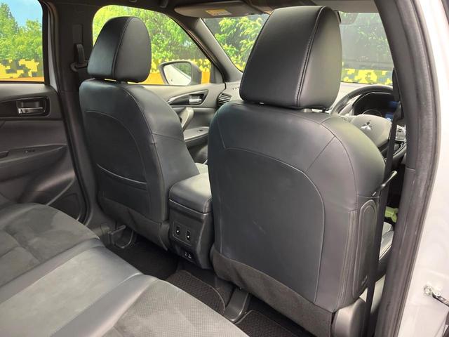 エクリプスクロス ブラックエディション 4WD サンルーフ マルチアラウンドモニター ブラックルーフレール 三菱e-Assist マイパイロット 電動リアゲート ハーフレザーシート LEDヘッド オートハイビーム 禁煙車 ETC(45枚目)