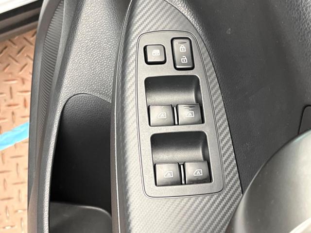 エクリプスクロス ブラックエディション 4WD サンルーフ マルチアラウンドモニター ブラックルーフレール 三菱e-Assist マイパイロット 電動リアゲート ハーフレザーシート LEDヘッド オートハイビーム 禁煙車 ETC(49枚目)