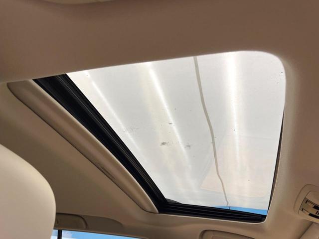 ランドクルーザープラド ＴＸ　Ｌパッケージ　マットブラックエディション　サンルーフ　純正９型ナビ　全周囲カメラ　トヨタセーフティセンス　レーダークルーズコントロール　シートベンチレーション　パワーシート　オートマチックハイビーム　クリアランスソナー　純正アルミ１８インチ（3枚目）