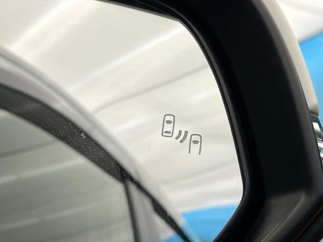 ＲＡＶ４ Ｇ　Ｚパッケージ　ＴＲＤエアロ　純正９型ディスプレイ　トヨタセーフティセンス　全周囲カメラ　デジタルインナーミラー　ブラインドスポットモニター　電動リアゲート　メモリーシート　ドラレコ　コーナーセンサー　シートヒーター（7枚目）
