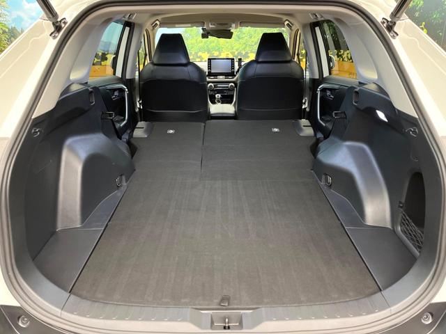 ＲＡＶ４ Ｇ　Ｚパッケージ　ＴＲＤエアロ　純正９型ディスプレイ　トヨタセーフティセンス　全周囲カメラ　デジタルインナーミラー　ブラインドスポットモニター　電動リアゲート　メモリーシート　ドラレコ　コーナーセンサー　シートヒーター（10枚目）