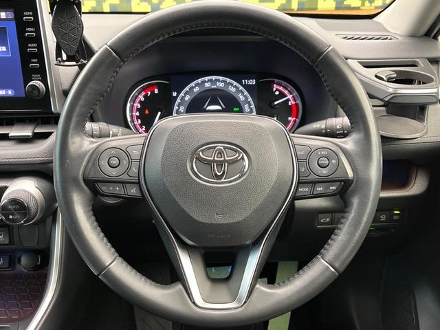 ＲＡＶ４ Ｇ　Ｚパッケージ　ＴＲＤエアロ　純正９型ディスプレイ　トヨタセーフティセンス　全周囲カメラ　デジタルインナーミラー　ブラインドスポットモニター　電動リアゲート　メモリーシート　ドラレコ　コーナーセンサー　シートヒーター（11枚目）
