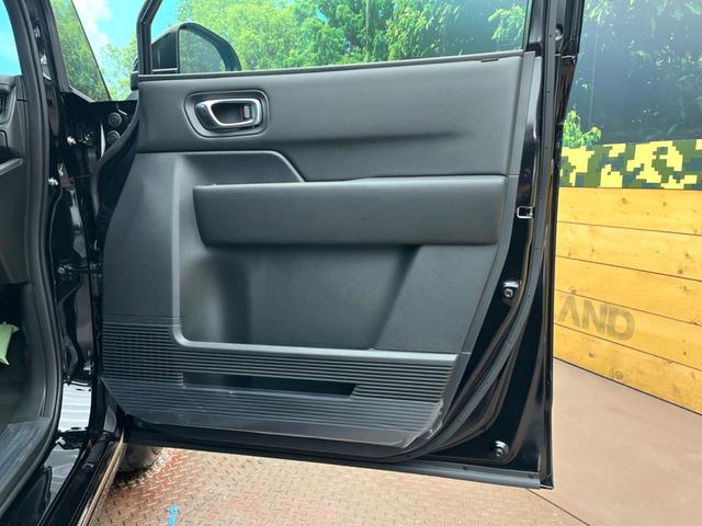 ステップワゴン ｅ：ＨＥＶスパーダ　登録済未使用車　純正１１型ナビ　両側電動ドア　パワーバックドア　ホンダセンシング　レーダークルーズコントロール　前席シートヒーター　ハーフレザーシート　ＬＥＤヘッドライト　前席シートバックテーブル（37枚目）