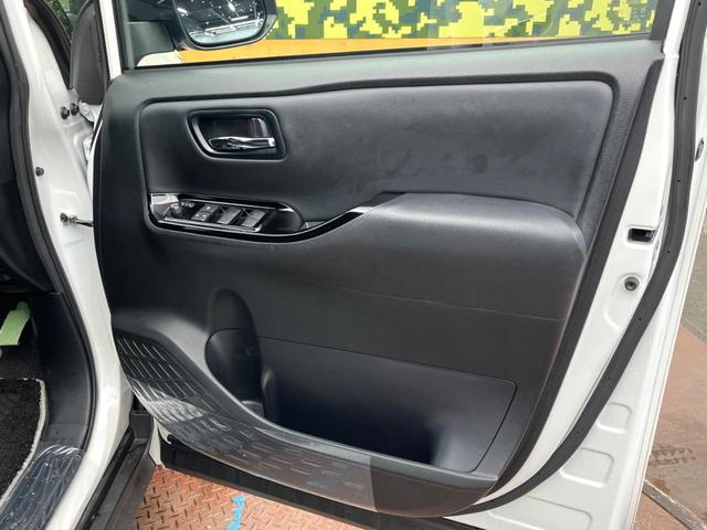 ヴォクシー ＺＳ　煌ＩＩＩ　両側電動スライド　フリップダウン　純正１０型ナビ　バックカメラ　トヨタセーフティセンス　ＬＥＤヘッドライト　オートマチックハイビーム　クルコン　クリアランスソナー　レーンキープ　ハーフレザーシート（56枚目）