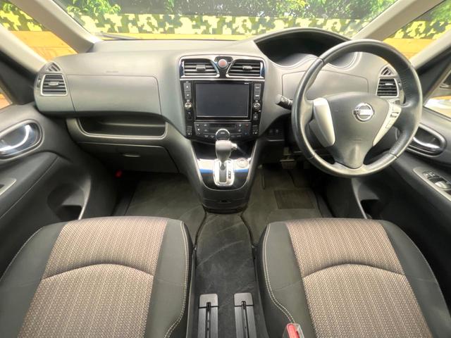 セレナ ハイウェイスターＳ－ＨＶアドバンスドセーフティパック　純正８型ナビ　後席モニター　アラウンドビューモニター　両側電動ドア　エマージェンシーブレーキ　クルーズコントロール　ビルトインＥＴＣ　踏み間違い防止装置　ＬＥＤヘッドライト　スマートキー　禁煙車（2枚目）