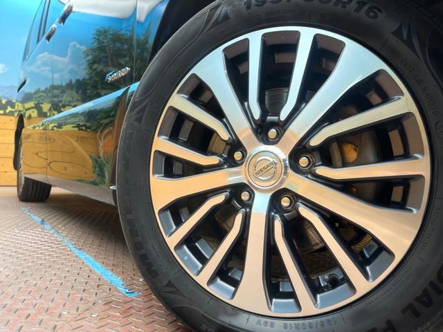 セレナ ハイウェイスターＳ－ＨＶアドバンスドセーフティパック　純正８型ナビ　後席モニター　アラウンドビューモニター　両側電動ドア　エマージェンシーブレーキ　クルーズコントロール　ビルトインＥＴＣ　踏み間違い防止装置　ＬＥＤヘッドライト　スマートキー　禁煙車（15枚目）