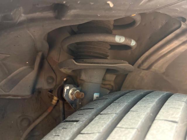 セレナ ハイウェイスターＳ－ＨＶアドバンスドセーフティパック　純正８型ナビ　後席モニター　アラウンドビューモニター　両側電動ドア　エマージェンシーブレーキ　クルーズコントロール　ビルトインＥＴＣ　踏み間違い防止装置　ＬＥＤヘッドライト　スマートキー　禁煙車（22枚目）