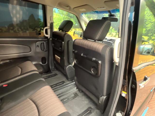 セレナ ハイウェイスターＳ－ＨＶアドバンスドセーフティパック　純正８型ナビ　後席モニター　アラウンドビューモニター　両側電動ドア　エマージェンシーブレーキ　クルーズコントロール　ビルトインＥＴＣ　踏み間違い防止装置　ＬＥＤヘッドライト　スマートキー　禁煙車（40枚目）