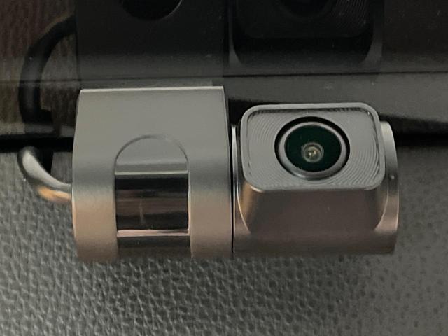 ヴォクシー ハイブリッドS-Z モデリスタエアロ 後席モニター 快適利便パッケージ デジタルインナーミラー 純正10.5型ナビ 全周囲カメラ トヨタチームメイト トヨタセーフティセンス レーダクルーズ ブラインドスポットモニター(40枚目)