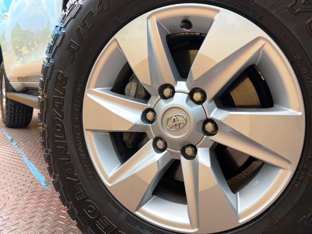 ランドクルーザープラド ＴＸ　サンルーフ　ＢＩＧ－Ｘ９インチナビ　レーダークルーズコントロール　デジタルインナーミラー　ＬＥＤヘッドライト　クリアランスソナー　オートライト　オートハイビーム　バックカメラ　ダウンヒルアシスト（25枚目）