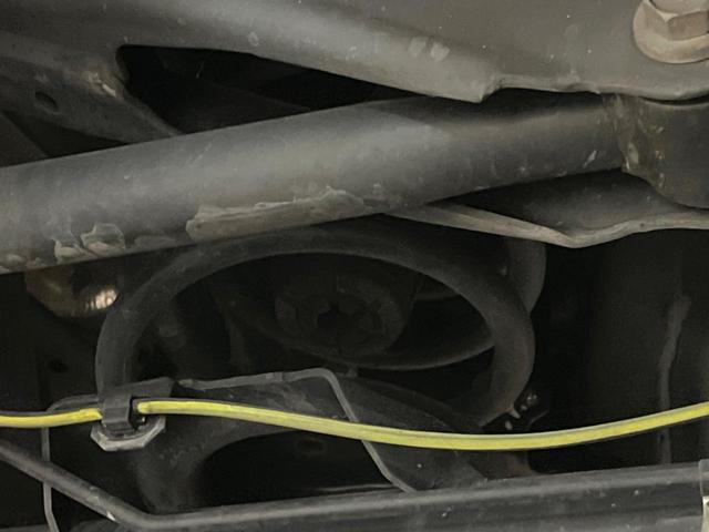 ランドクルーザープラド ＴＸ　サンルーフ　ＢＩＧ－Ｘ９インチナビ　レーダークルーズコントロール　デジタルインナーミラー　ＬＥＤヘッドライト　クリアランスソナー　オートライト　オートハイビーム　バックカメラ　ダウンヒルアシスト（31枚目）