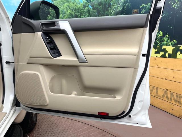 ランドクルーザープラド ＴＸ　サンルーフ　ＢＩＧ－Ｘ９インチナビ　レーダークルーズコントロール　デジタルインナーミラー　ＬＥＤヘッドライト　クリアランスソナー　オートライト　オートハイビーム　バックカメラ　ダウンヒルアシスト（33枚目）