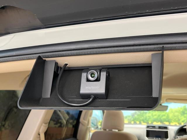 ランドクルーザープラド ＴＸ　サンルーフ　ＢＩＧ－Ｘ９インチナビ　レーダークルーズコントロール　デジタルインナーミラー　ＬＥＤヘッドライト　クリアランスソナー　オートライト　オートハイビーム　バックカメラ　ダウンヒルアシスト（36枚目）