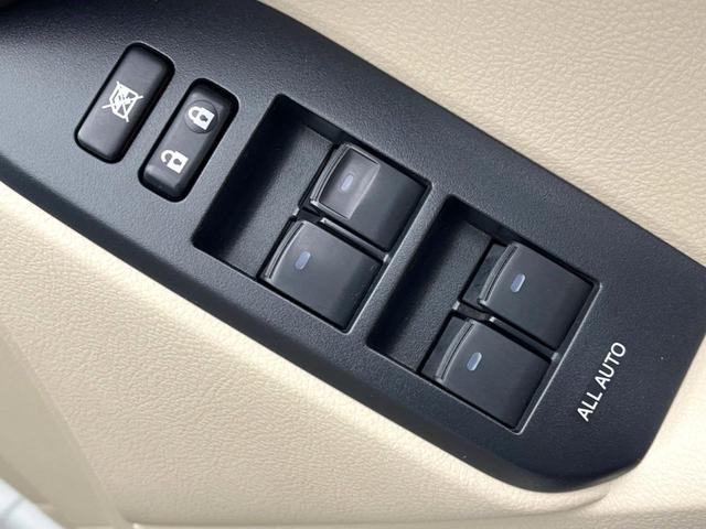 ランドクルーザープラド ＴＸ　サンルーフ　ＢＩＧ－Ｘ９インチナビ　レーダークルーズコントロール　デジタルインナーミラー　ＬＥＤヘッドライト　クリアランスソナー　オートライト　オートハイビーム　バックカメラ　ダウンヒルアシスト（41枚目）