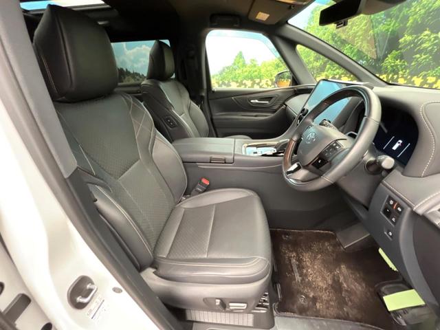 ヴェルファイアハイブリッド Ｚ　プレミア　モデリスタエアロ　左右独立ムーンルーフ　純正１４型ナビ　後席モニター　パノラミックビューモニター　黒革シート　オットマン付セカンドシート　ウッドコンビステアリング　三眼ＬＥＤヘッドライト（8枚目）