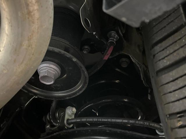 ヴェルファイアハイブリッド Ｚ　プレミア　モデリスタエアロ　左右独立ムーンルーフ　純正１４型ナビ　後席モニター　パノラミックビューモニター　黒革シート　オットマン付セカンドシート　ウッドコンビステアリング　三眼ＬＥＤヘッドライト（38枚目）