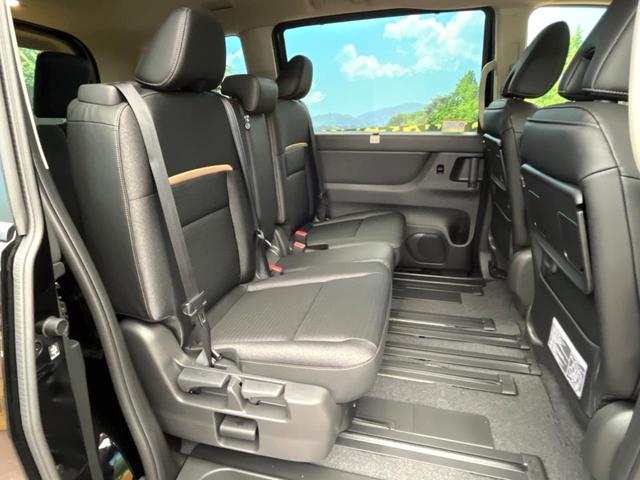 セレナ e-パワー ハイウェイスターV 登録済未使用車 プロパイロット 純正12.3型ナビ 両側電動スライド 全周囲カメラ デジタルインナーミラー ブラインドスポットモニター デュアルオートエアコン オートマチックハイビーム(8枚目)