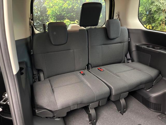 セレナ e-パワー ハイウェイスターV 登録済未使用車 プロパイロット 純正12.3型ナビ 両側電動スライド 全周囲カメラ デジタルインナーミラー ブラインドスポットモニター デュアルオートエアコン オートマチックハイビーム(9枚目)