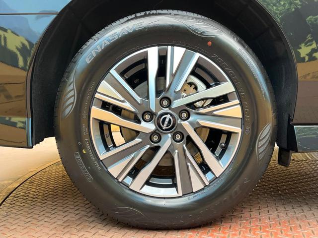 セレナ e-パワー ハイウェイスターV 登録済未使用車 プロパイロット 純正12.3型ナビ 両側電動スライド 全周囲カメラ デジタルインナーミラー ブラインドスポットモニター デュアルオートエアコン オートマチックハイビーム(25枚目)