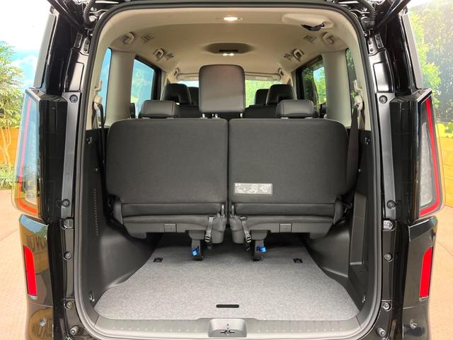 セレナ e-パワー ハイウェイスターV 登録済未使用車 プロパイロット 純正12.3型ナビ 両側電動スライド 全周囲カメラ デジタルインナーミラー ブラインドスポットモニター デュアルオートエアコン オートマチックハイビーム(41枚目)