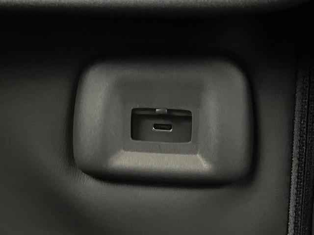 セレナ e-パワー ハイウェイスターV 登録済未使用車 プロパイロット 純正12.3型ナビ 両側電動スライド 全周囲カメラ デジタルインナーミラー ブラインドスポットモニター デュアルオートエアコン オートマチックハイビーム(46枚目)