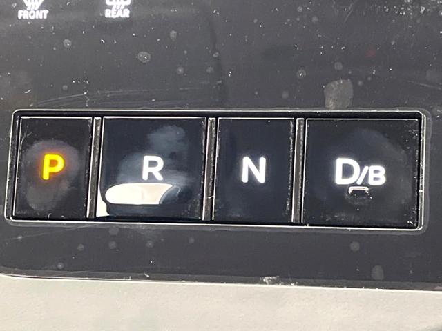 セレナ e-パワー ハイウェイスターV 登録済未使用車 プロパイロット 純正12.3型ナビ 両側電動スライド 全周囲カメラ デジタルインナーミラー ブラインドスポットモニター デュアルオートエアコン オートマチックハイビーム(62枚目)