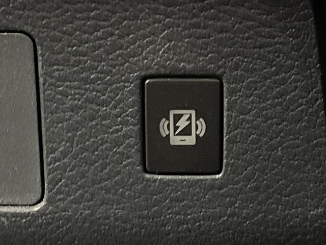 セレナ e-パワー ハイウェイスターV 登録済未使用車 プロパイロット 純正12.3型ナビ 両側電動スライド 全周囲カメラ デジタルインナーミラー ブラインドスポットモニター デュアルオートエアコン オートマチックハイビーム(66枚目)