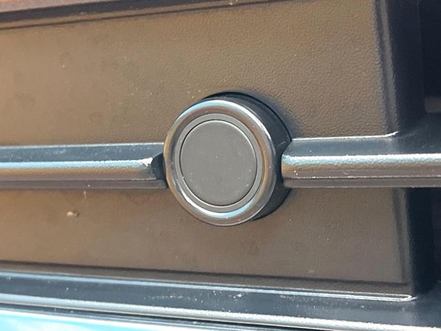 ノア ハイブリッドＳ－Ｚ　モデリスタフルエアロ　純正１０．５型ナビ　バックカメラ　デュアルオートエアコン　レーダークルーズ　トヨタセーフティセンス　両側電動スライド　ＡＣ１００Ｖ電源　ＣＤ／ＤＶＤ再生　クリアランスソナー（22枚目）