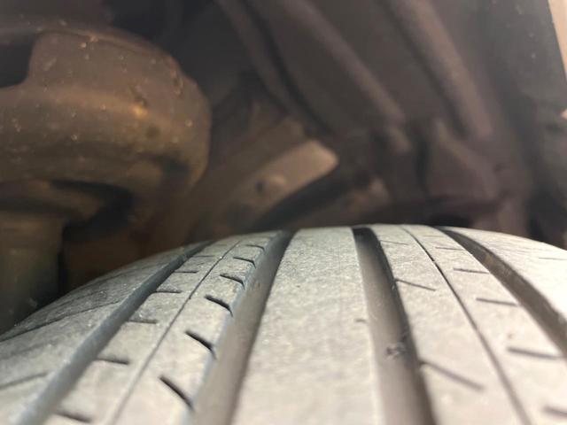 ノア ハイブリッドＳ－Ｚ　モデリスタフルエアロ　純正１０．５型ナビ　バックカメラ　デュアルオートエアコン　レーダークルーズ　トヨタセーフティセンス　両側電動スライド　ＡＣ１００Ｖ電源　ＣＤ／ＤＶＤ再生　クリアランスソナー（27枚目）