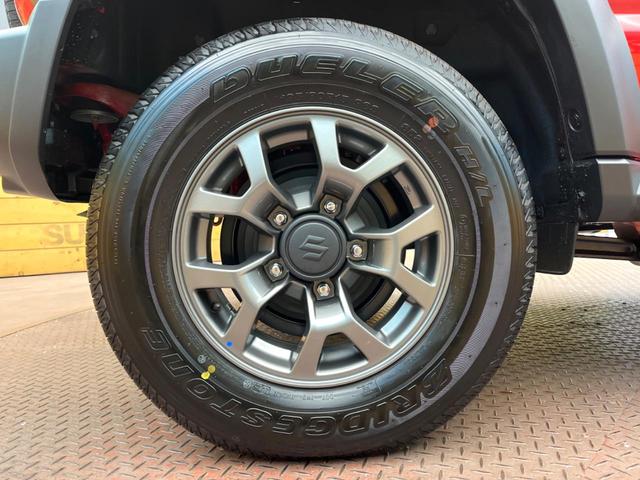 ジムニーノマド FC 4WD 登録済使用車 セーフティサポート レーダークルーズ コーナーセンサー 前席シートヒーター LEDヘッドライト ダウンヒルアシスト 横滑り防止装置 オートライト オートエアコン オートハイビーム(21枚目)