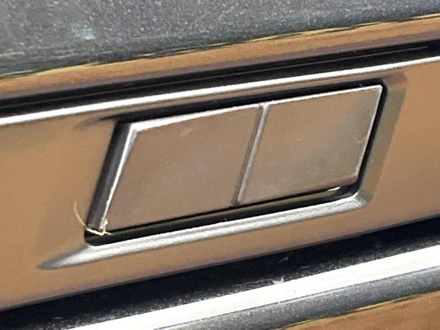 ヴォクシー S-Z 純正10.5型ナビ 快適利便パッケージ 両側電動スライド トヨタセーフティセンス レーダークルーズコントロール ハーフレザーシート 革巻きステアリング 純正17インチアルミホイール(32枚目)