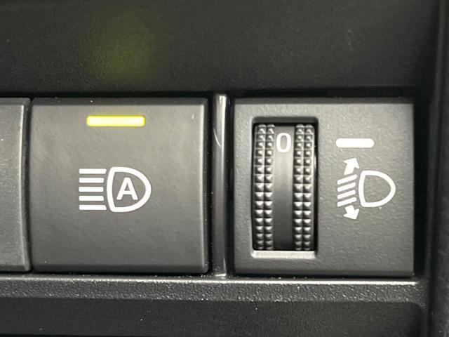 ヴォクシー S-Z 純正10.5型ナビ 快適利便パッケージ 両側電動スライド トヨタセーフティセンス レーダークルーズコントロール ハーフレザーシート 革巻きステアリング 純正17インチアルミホイール(42枚目)