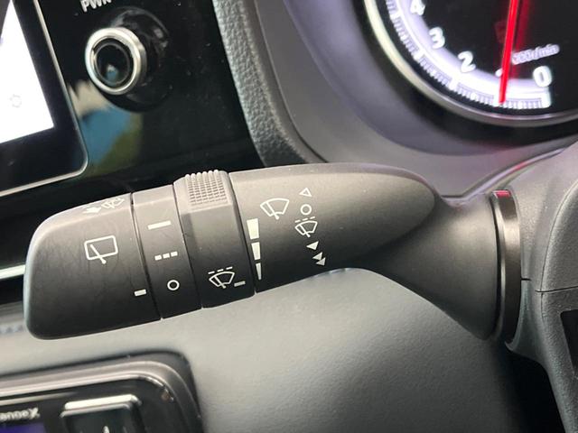 ヴォクシー S-Z 純正10.5型ナビ 快適利便パッケージ 両側電動スライド トヨタセーフティセンス レーダークルーズコントロール ハーフレザーシート 革巻きステアリング 純正17インチアルミホイール(46枚目)