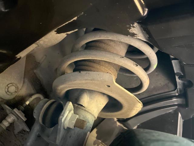 セレナ ハイウェイスターＶ　フリップダウンモニター　純正１０型ナビ　両側電動スライドドア　全周囲カメラ　インテリジェントエマージェンシーブレーキ　プロパイロット　デジタルインナーミラー　ブラインドスポットモニター　ＬＥＤヘッド（21枚目）