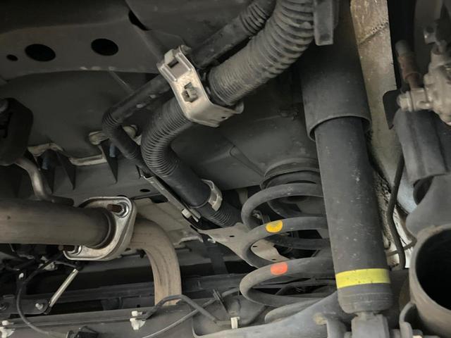 セレナ ハイウェイスターＶ　フリップダウンモニター　純正１０型ナビ　両側電動スライドドア　全周囲カメラ　インテリジェントエマージェンシーブレーキ　プロパイロット　デジタルインナーミラー　ブラインドスポットモニター　ＬＥＤヘッド（35枚目）