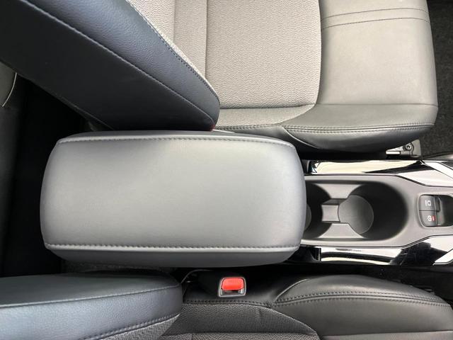 カローラクロス ハイブリッド　Ｚ　パノラマルーフ　１０．５型ナビ　全周囲カメラ　トヨタセーフティセンス　レーダクルーズ　ブラインドスポットモニター　パワーバックドア　パワーシート　シートヒーター　ＬＥＤヘッドライト　オートハイビーム（58枚目）