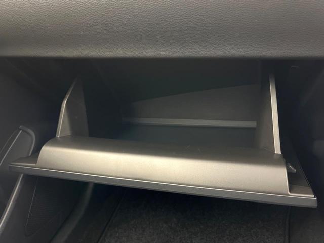 カローラクロス ハイブリッド　Ｚ　パノラマルーフ　１０．５型ナビ　全周囲カメラ　トヨタセーフティセンス　レーダクルーズ　ブラインドスポットモニター　パワーバックドア　パワーシート　シートヒーター　ＬＥＤヘッドライト　オートハイビーム（61枚目）