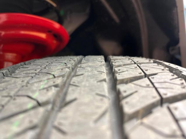 ＲＡＶ４ ハイブリッドアドベンチャー　オフロードパッケージＩＩ　登録済未使用車　純正１０．５型ナビ　レーダークルーズ　トヨタセーフティセンス　ブラインドスポットモニター　シートベンチレーション　バックカメラ　メモリーシート　デュアルオートエアコン（28枚目）