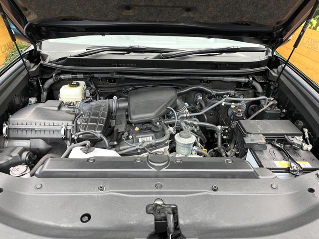 ランドクルーザープラド TX Lパッケージ マットブラックエディション 寒冷地仕様 7人乗り サンルーフ SDナビ バックカメラ セーフティセンス レーダークルーズ 禁煙車 レザーシート 電動格納サードシート 前席シートエアコン ドラレコ コーナーセンサー スマートキー(24枚目)