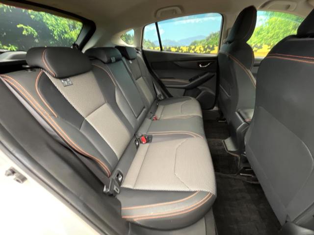 後部座席も気になるようなキズ・汚れやへたり等、大きなダメージはなく、良好な状態です。