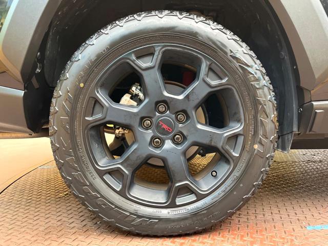 ＲＡＶ４ アドベンチャー　オフロードパッケージ　純正９型ナビ　シートベンチレーション　ブラインドスポットモニター　レーダークルーズコントロール　トヨタセーフティセンス　パワーシート　バックカメラ　オートマチックハイビーム　４ＷＤ（23枚目）