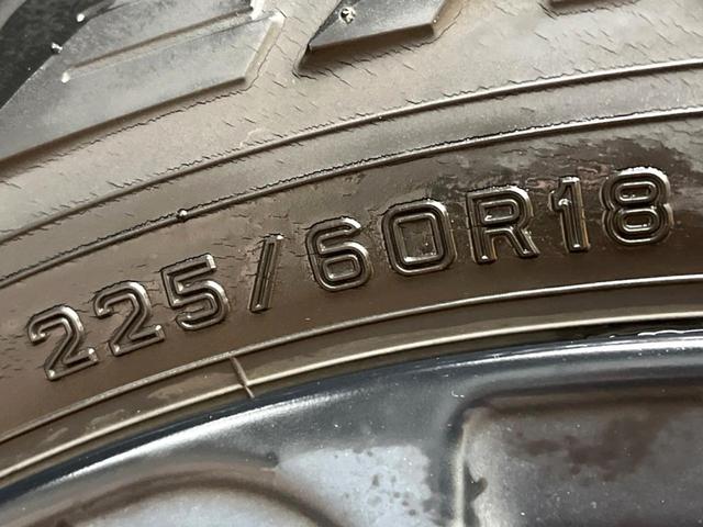 ＲＡＶ４ アドベンチャー　オフロードパッケージ　純正９型ナビ　シートベンチレーション　ブラインドスポットモニター　レーダークルーズコントロール　トヨタセーフティセンス　パワーシート　バックカメラ　オートマチックハイビーム　４ＷＤ（24枚目）